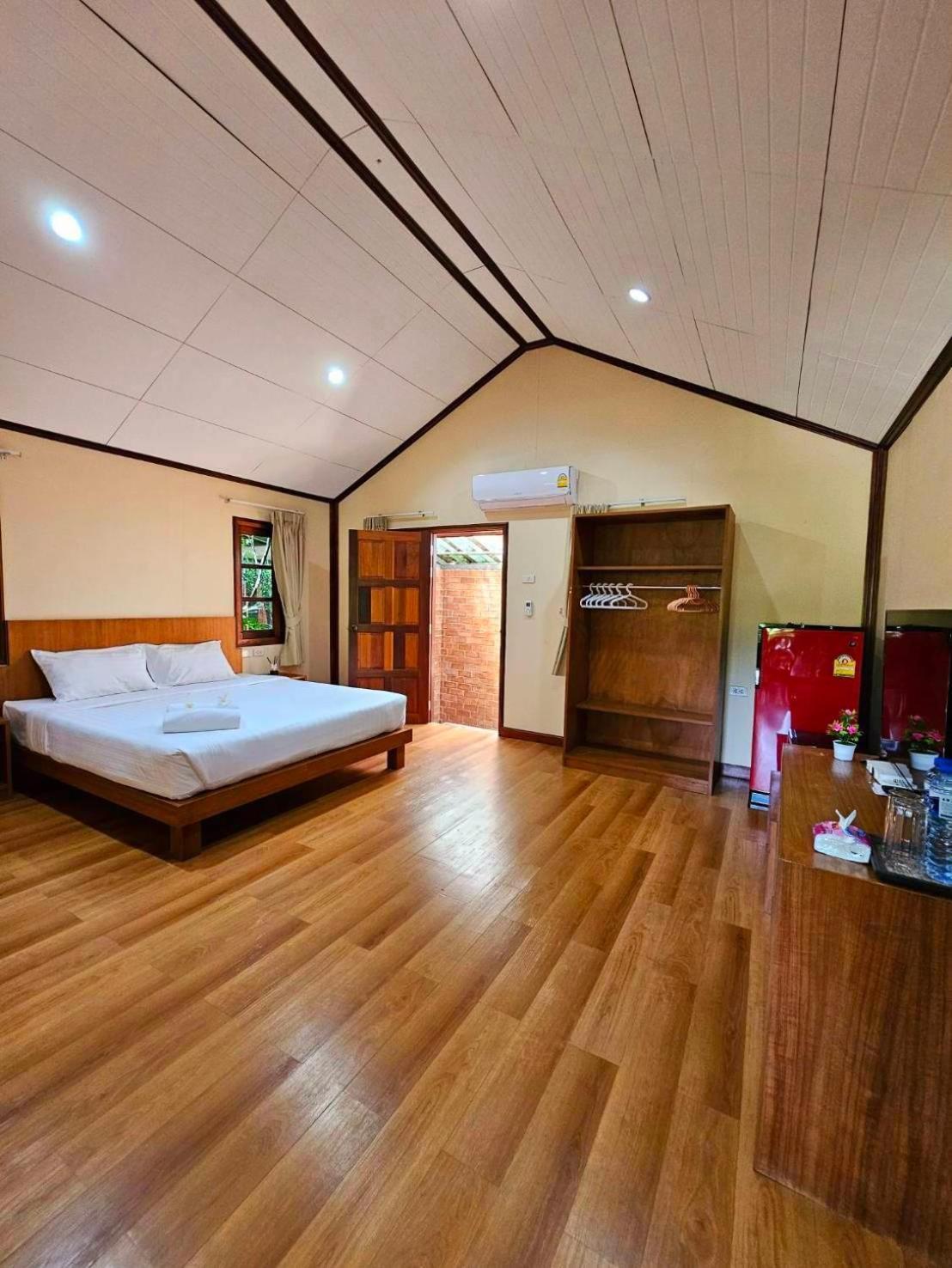 Samran Resort Чалонг Экстерьер фото