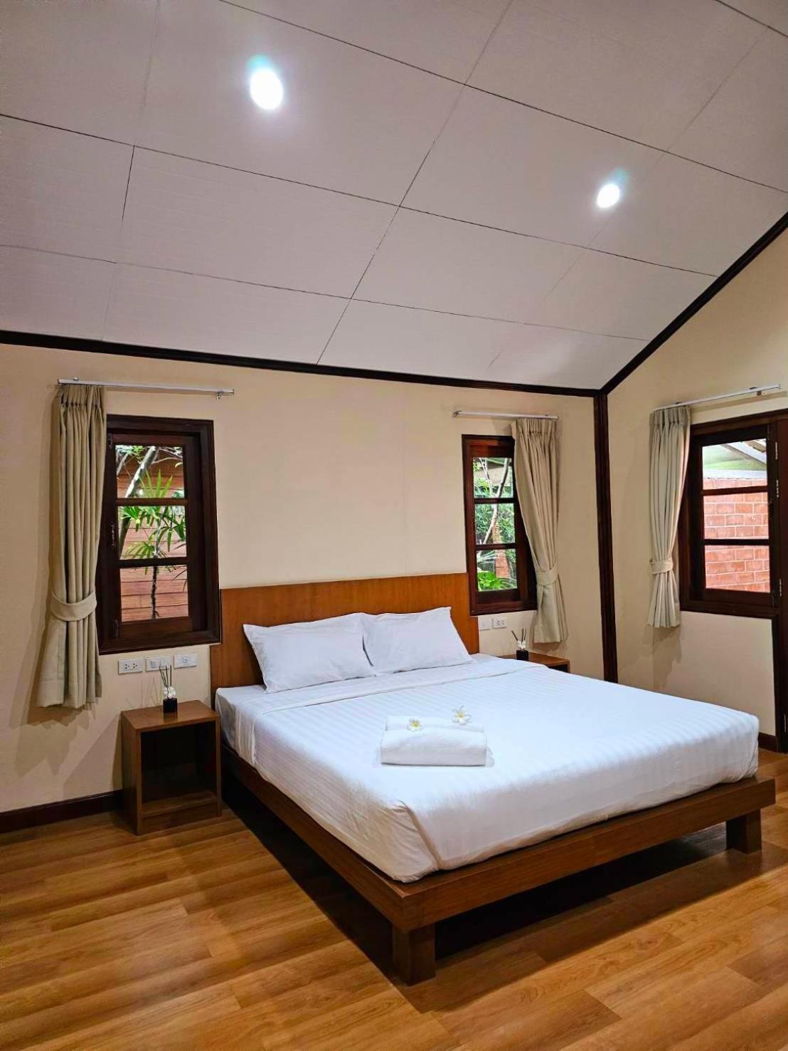 Samran Resort Чалонг Экстерьер фото